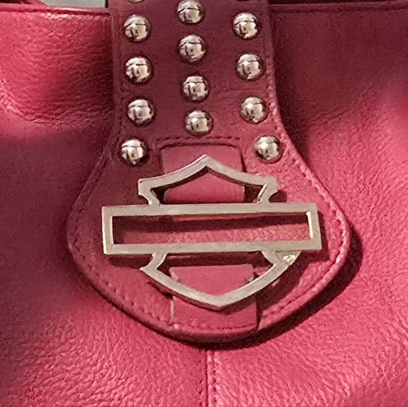 Harley-Davidson Studded Fuschia Leather Shoulder Bag - Picture 2 of 4